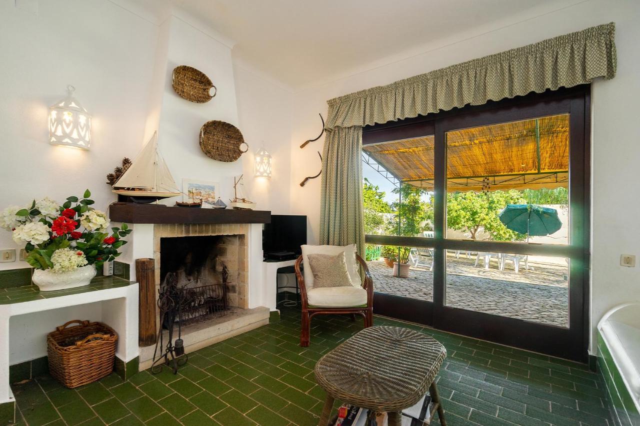 Whome | Balaia 3-Bed Family Holiday Villa Olhos de Αgua Εξωτερικό φωτογραφία