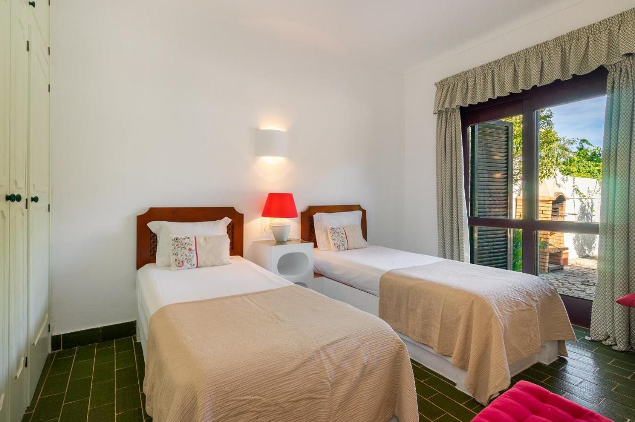Whome | Balaia 3-Bed Family Holiday Villa Olhos de Αgua Εξωτερικό φωτογραφία